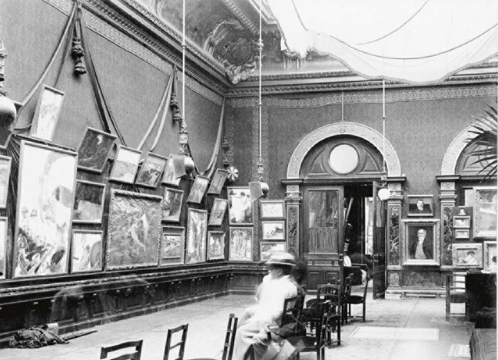 Vue de l'exposition Sorolla à la galerie Georges Petit (1906)